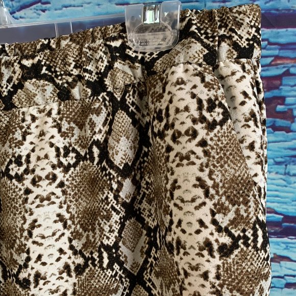 Banana Republic Snake Print Pants - Picture 4 of 7